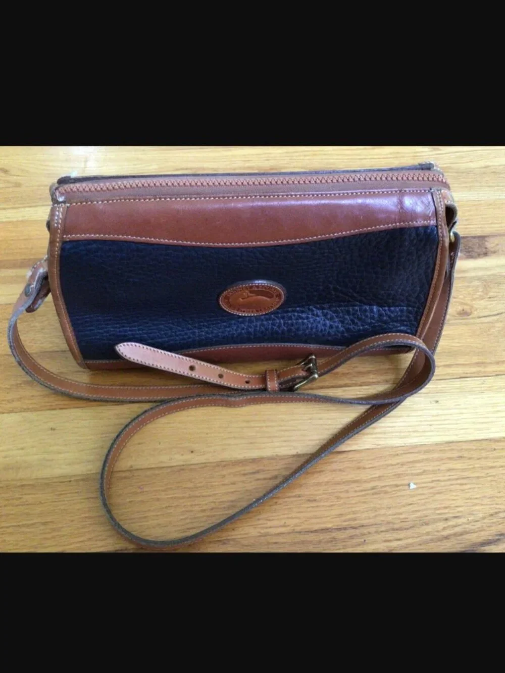 Dooney&Bourke vintage leather brown black adjustable belt strap crossbody   bag